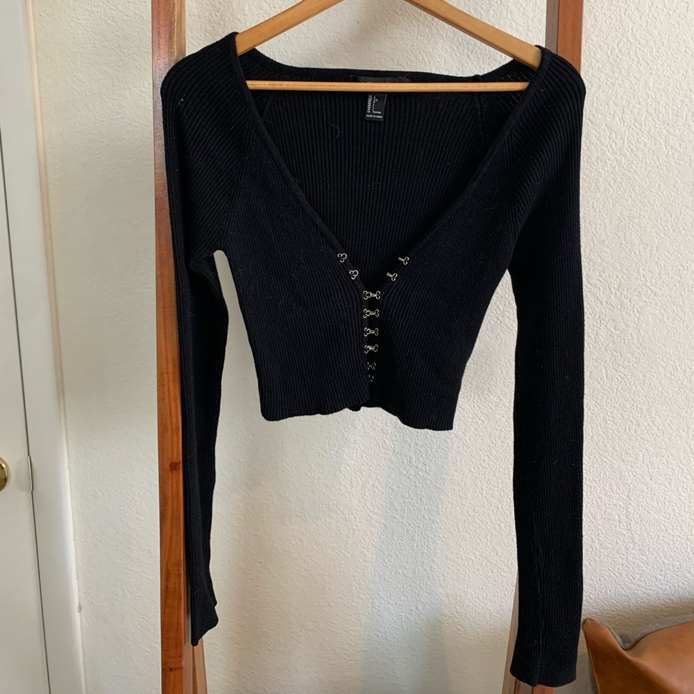 “Forever 21” sweater